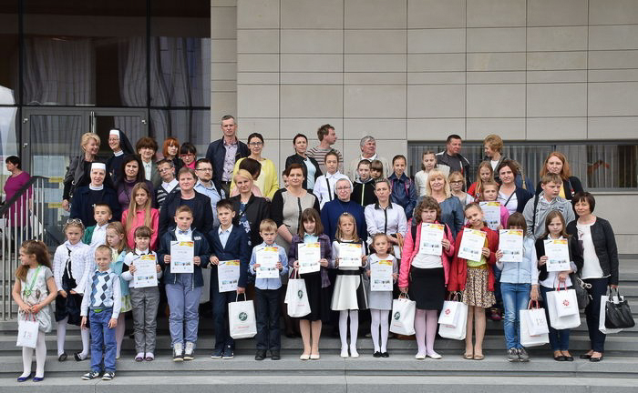 Gala finałowa Ogólnopolskiego Konkursu Plastycznego  „Przez okulary wiary”