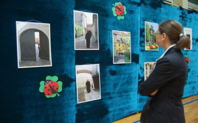 Objazdowa wystawa fotograficzna o ks. Janie Twardowskim