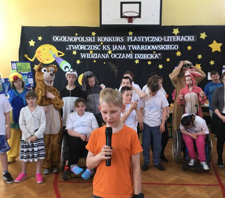 Ogólnopolski Konkurs Plastyczno-Literacki pt.&nbsp;„Twórczość ks.&nbsp;Jana Twardowskiego widziana oczami dziecka”