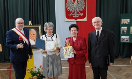 Medal Świętego Jana Pawła II dla Zespołu Szkół Gastronomicznych w Warszawie