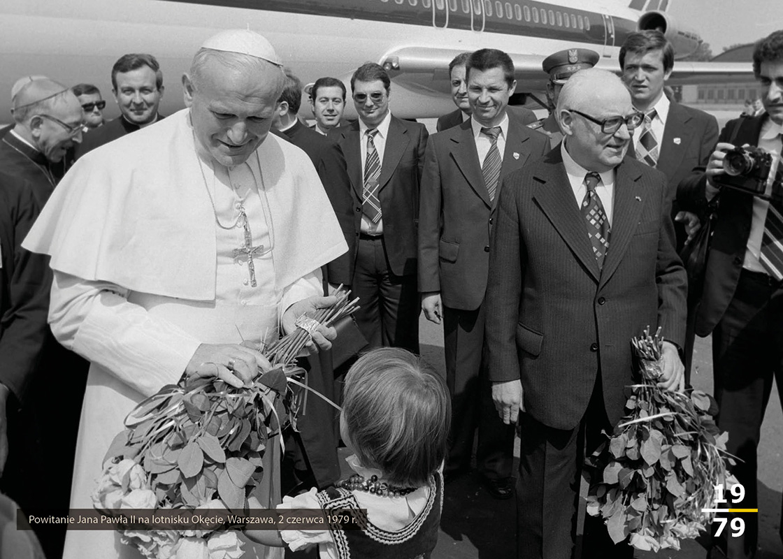 2025-ipjp2-jan-pawel-ii-na-mazowszu-1979-1999 (4) Wystawa edukacyjna "80. rocznica Powstania Warszawskiego"