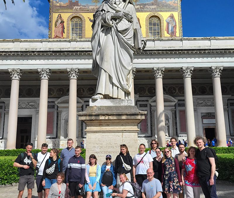 Konkurs wiedzy o&nbsp;Janie Pawle II&nbsp;podczas pielgrzymki do&nbsp;Rzymu