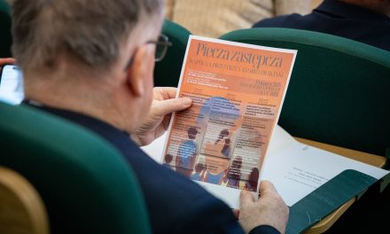 Relacja z&nbsp;konferencji „Piecza Zastępcza. Wspólna Przestrzeń Teorii i&nbsp;Praktyki”