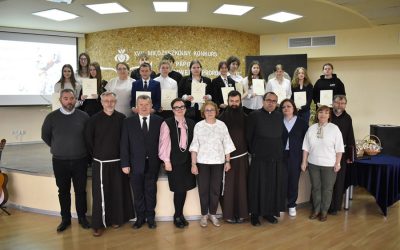 Międzyszkolny Konkurs Papieski „Jan Paweł II&nbsp;– Prorok Nadziei”